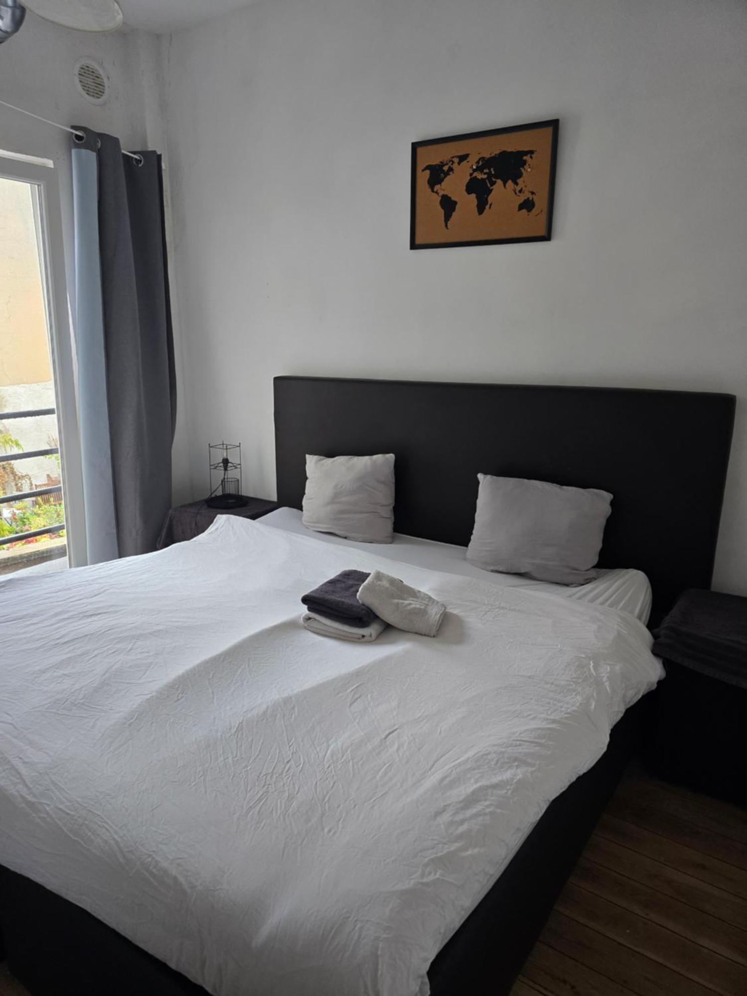 Apartamento Den Gulden Hoorn Amberes Exterior foto